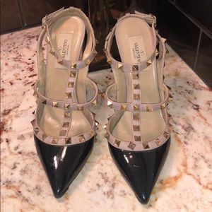 Valentino Garavani Rockstud T-Strap pumps